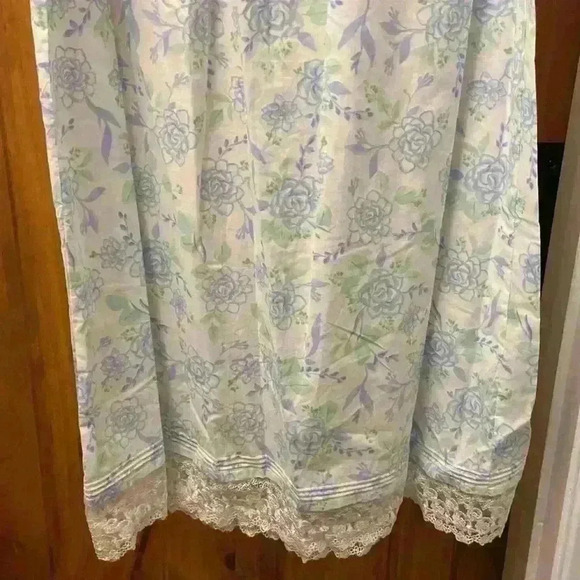 Eileen West Sleeveless Ballet Nightgown in Blue/Green Floral Print-Small - Picture 7 of 8